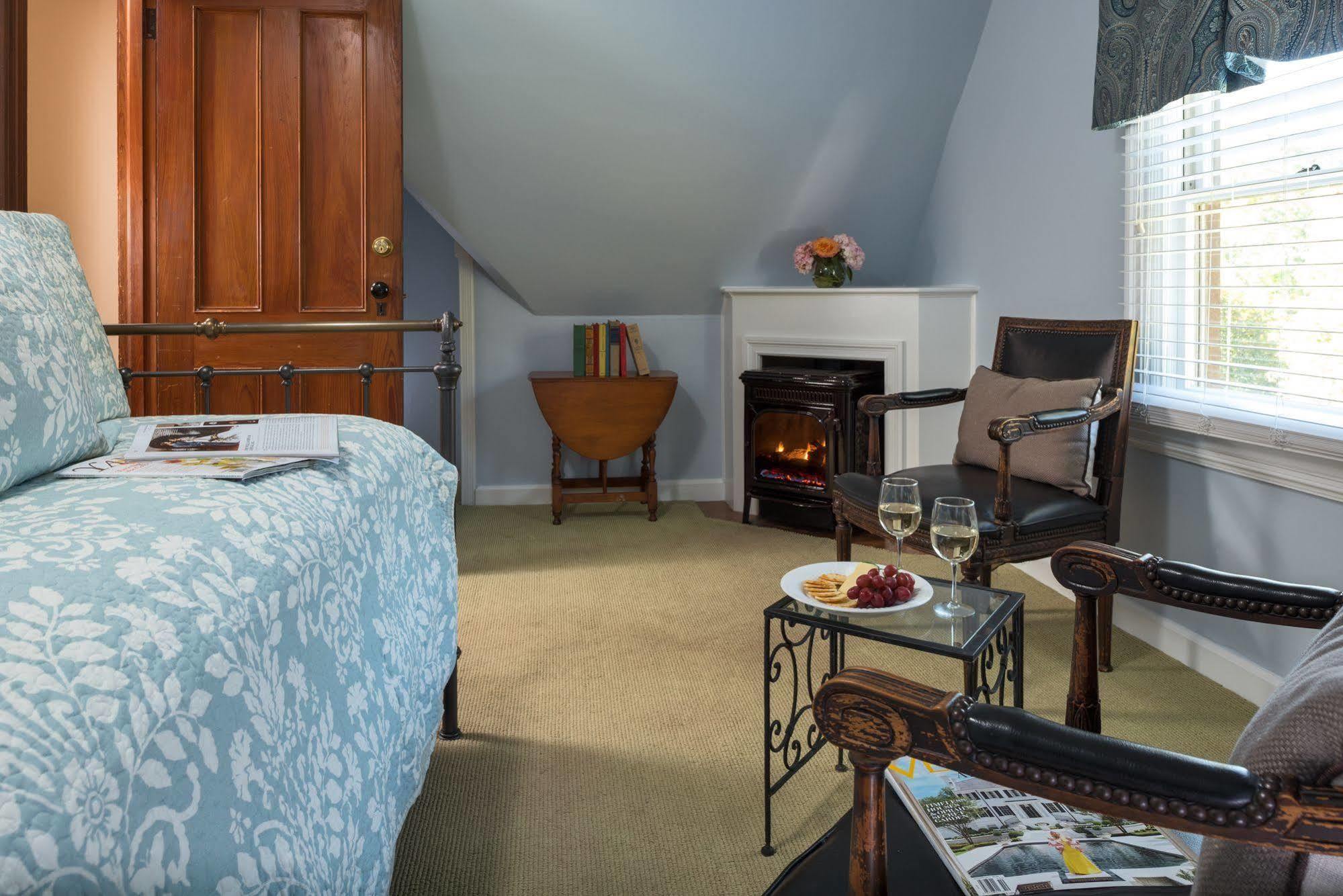 Manor House Bed & Breakfast Norfolk エクステリア 写真
